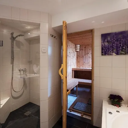 B En B En Route Bed & Breakfast 4*